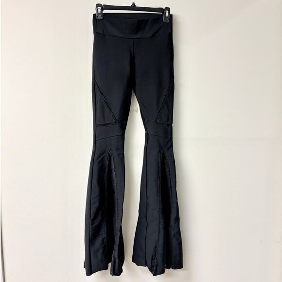 Fernanda Farah Pull On Crochet Trim High Waisted Flare Pants Black Women's P / S - Picture 1 of 3